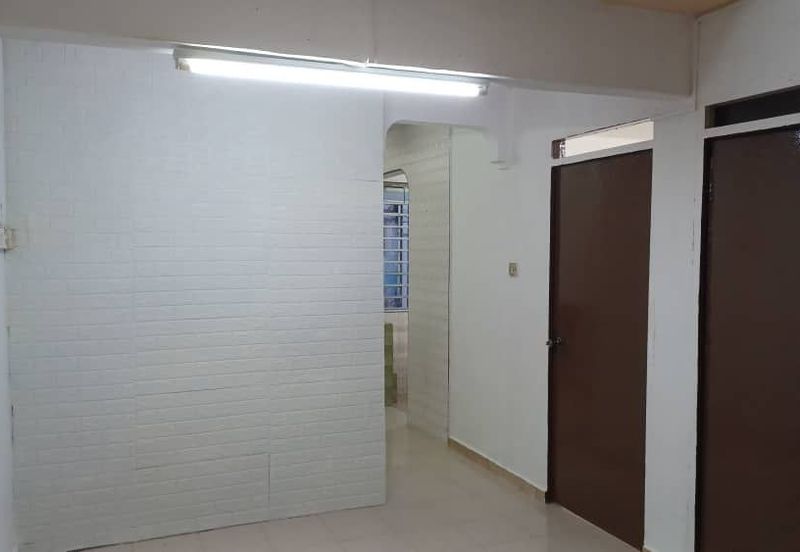 Flat Taman Ungku Tun Aminah