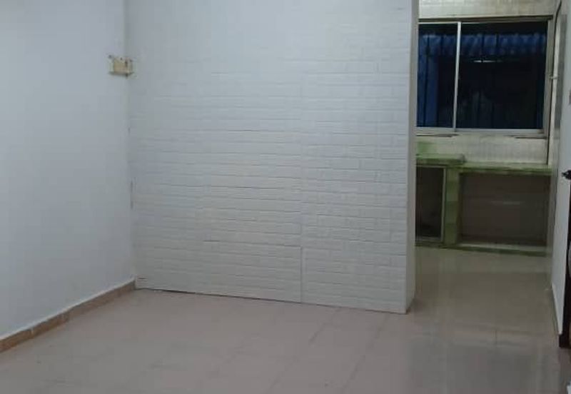 Flat Taman Ungku Tun Aminah