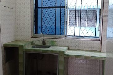 Flat Taman Ungku Tun Aminah