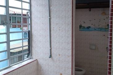 Flat Taman Ungku Tun Aminah