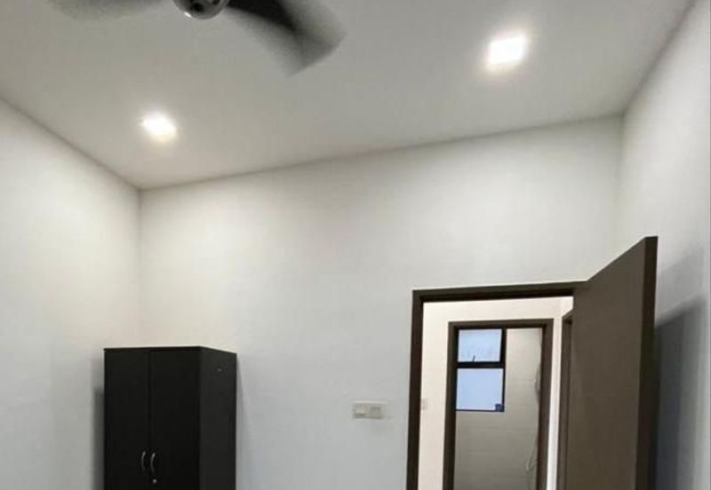 Seri Austin Luxury Apartment