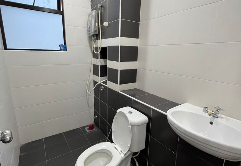 Seri Austin Luxury Apartment