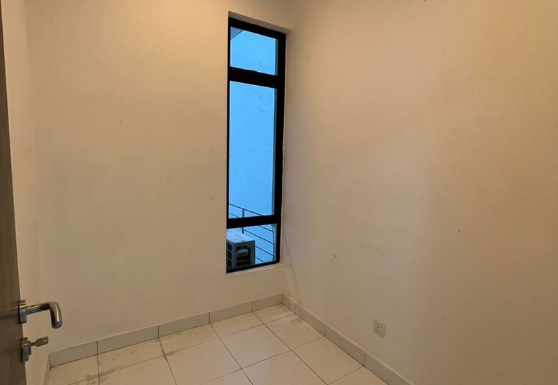 Seri Austin Luxury Apartment