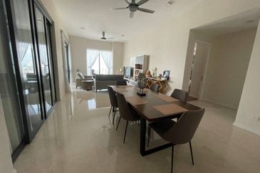 The Astaka @ 1 Bukit Senyum