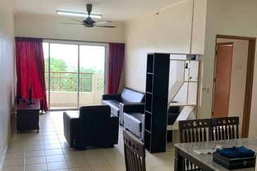 Prima Regency (Kensington Court)