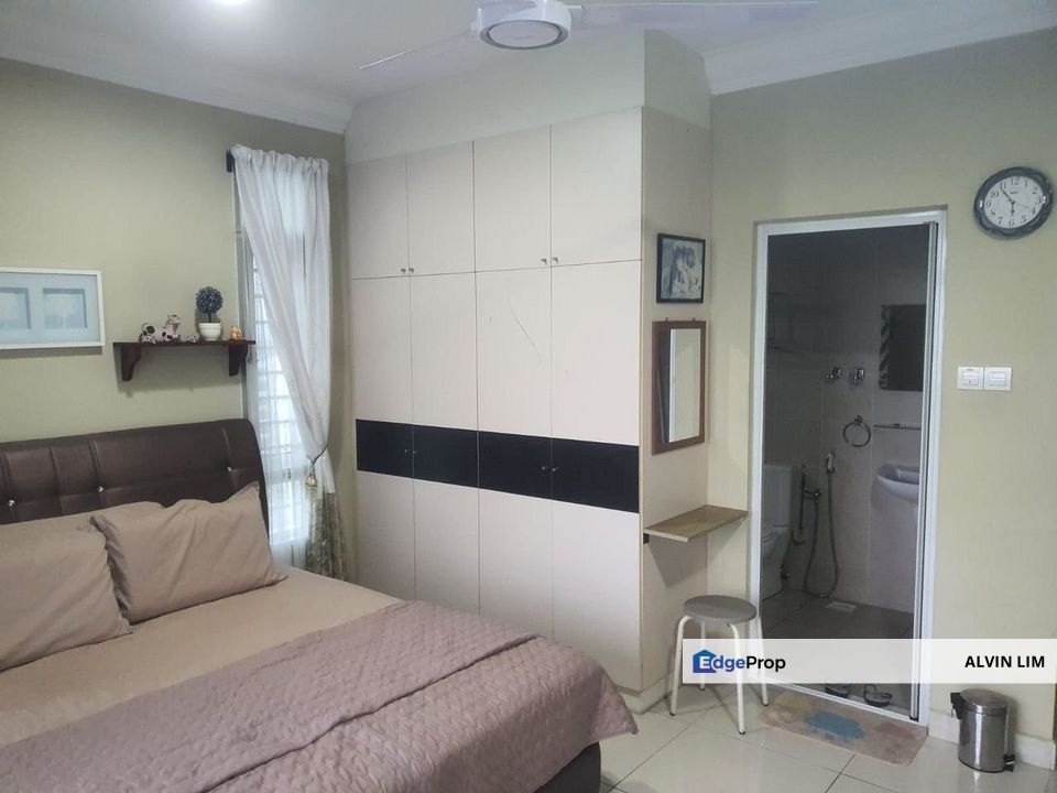 Golden Sands/ Hsa/ Ciq/ 3bed 3bath/ Good Condition/ Cheapest, Johor, Johor Bahru
