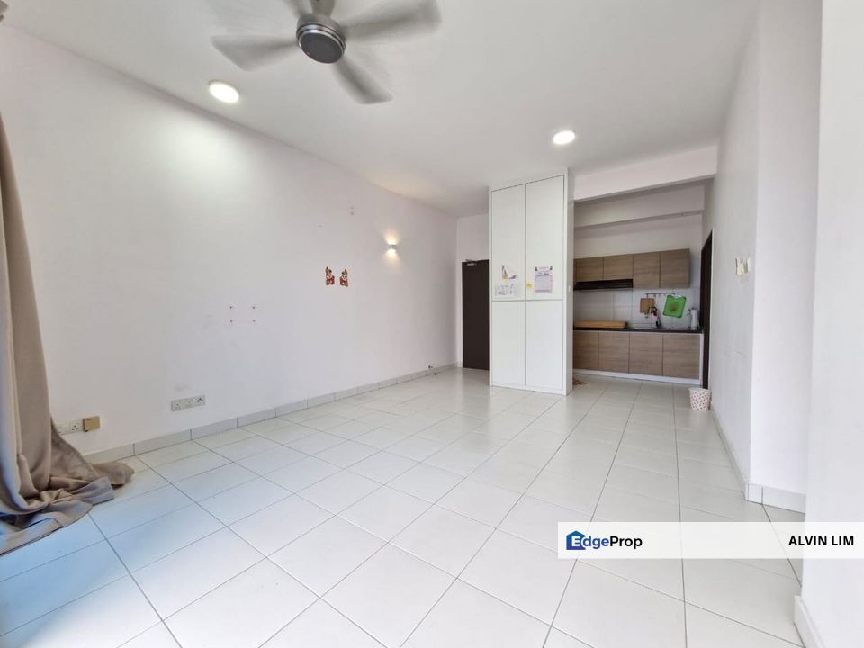 Seri Austin/ 3bed 2bath/ Pool View/ Good Condition/ Cheapest, Johor, Johor Bahru