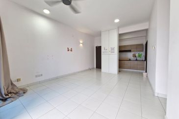 Seri Austin Luxury Apartment