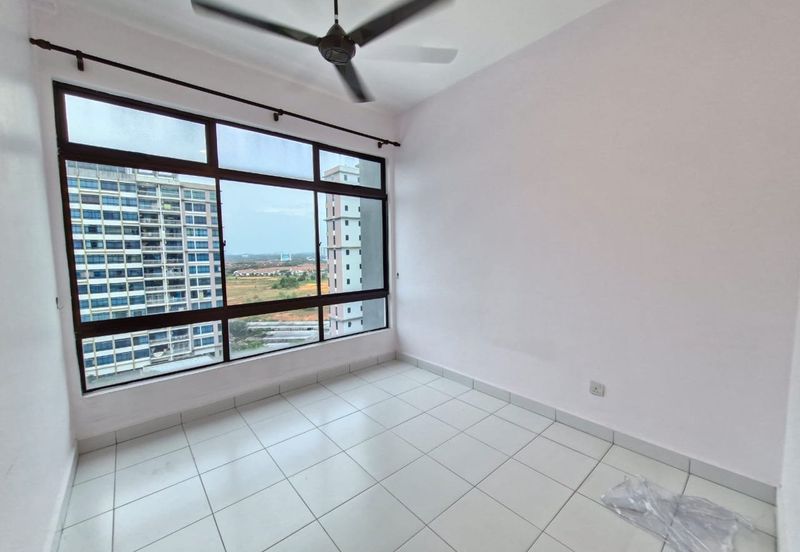 Seri Austin Luxury Apartment