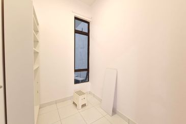 Seri Austin Luxury Apartment