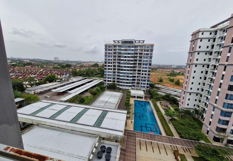 Seri Austin Luxury Apartment