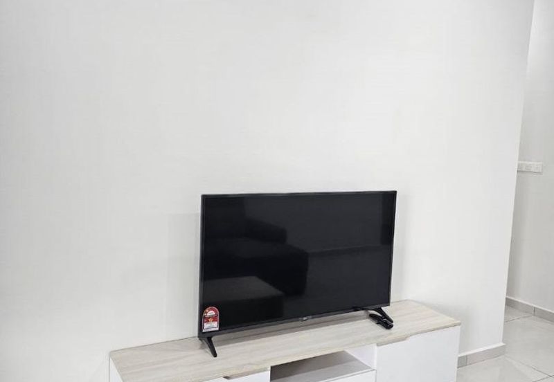 Baypoint @ Country Garden Danga Bay