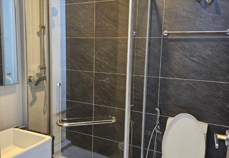 Baypoint @ Country Garden Danga Bay