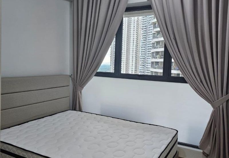 Baypoint @ Country Garden Danga Bay