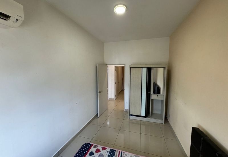 Meridin Bayvue Apartment