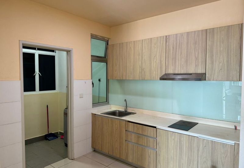 Meridin Bayvue Apartment