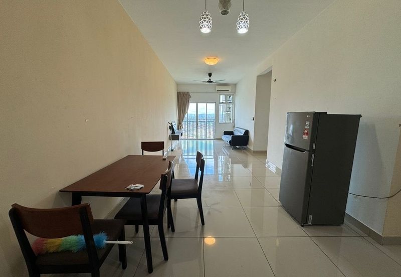 Meridin Bayvue Apartment