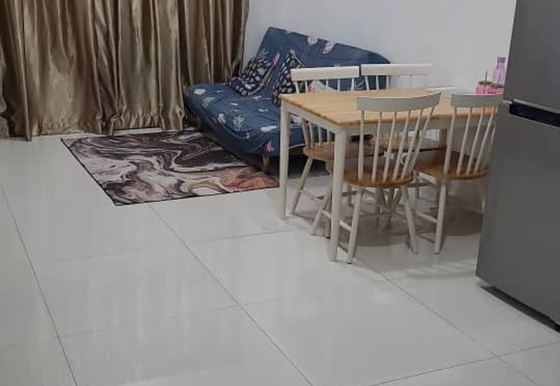 Baypoint @ Country Garden Danga Bay