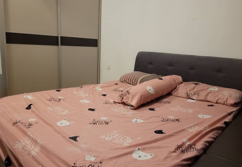 Baypoint @ Country Garden Danga Bay