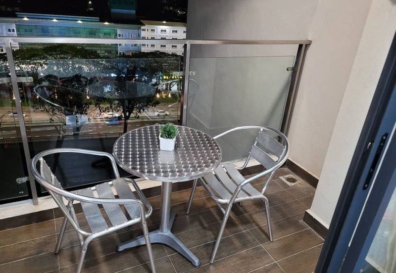 Baypoint @ Country Garden Danga Bay