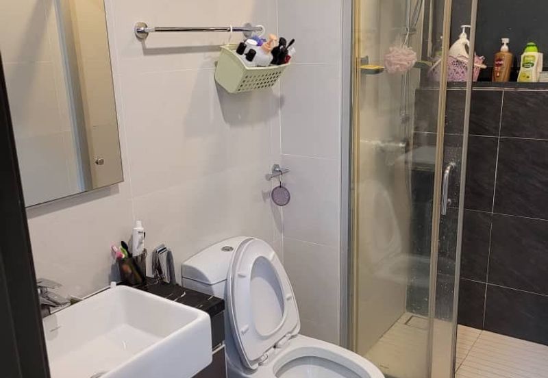 Baypoint @ Country Garden Danga Bay