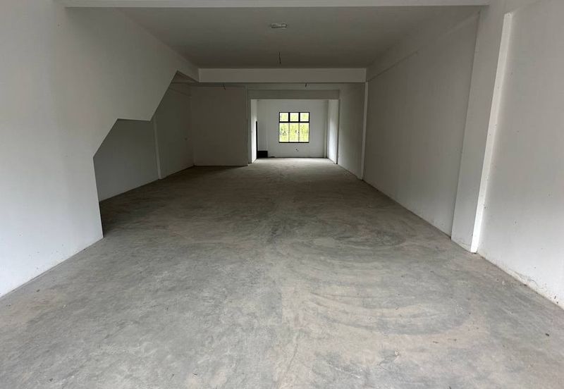 Jalan Siantan 1/ Pasir Gudang/ Shoplot/ Ground Floor/ 1540 sqft/ Cheap