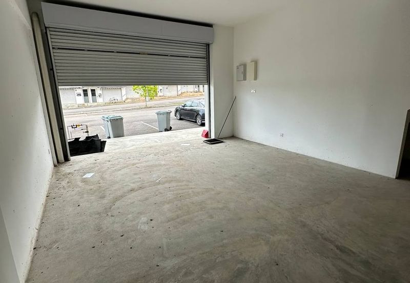 Jalan Siantan 1/ Pasir Gudang/ Shoplot/ Ground Floor/ 1540 sqft/ Cheap