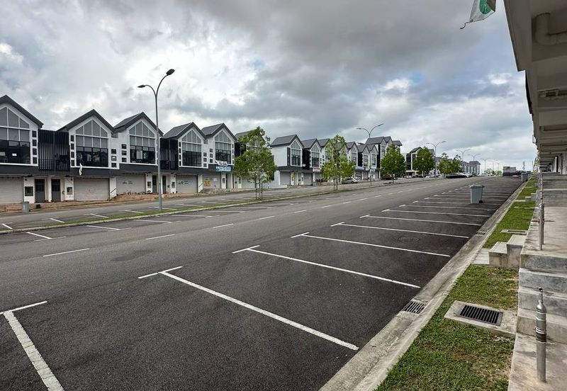Jalan Siantan 1/ Pasir Gudang/ Shoplot/ Ground Floor/ 1540 sqft/ Cheap
