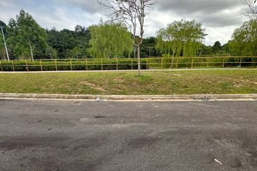 Jalan Siantan 1/ Pasir Gudang/ Shoplot/ Ground Floor/ 1540 sqft/ Cheap