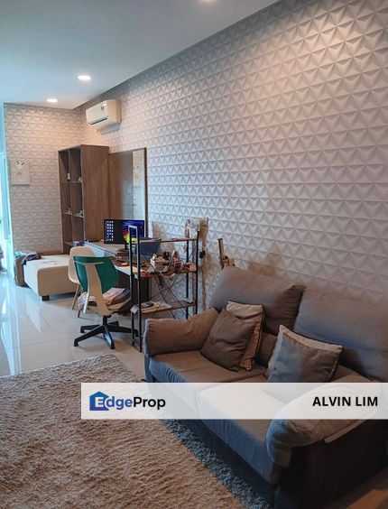 Twin Galaxy/ Ciq/ Shuttle Bus/ Studio/ Good Condition/ Cheapest, Johor, Johor Bahru