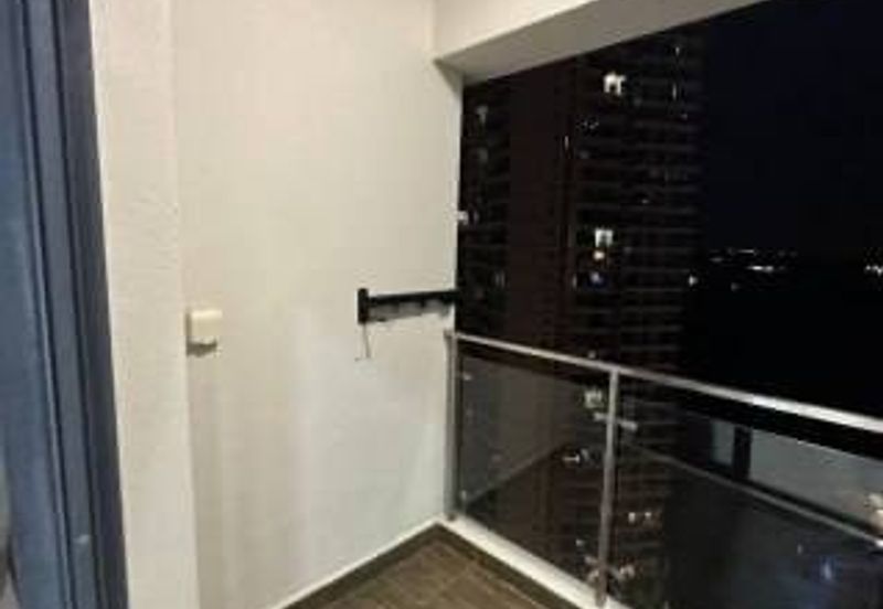 Baypoint @ Country Garden Danga Bay