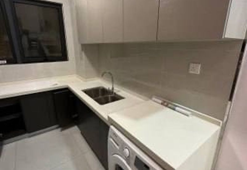 Baypoint @ Country Garden Danga Bay