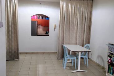 Prima Regency (Savoy Court)