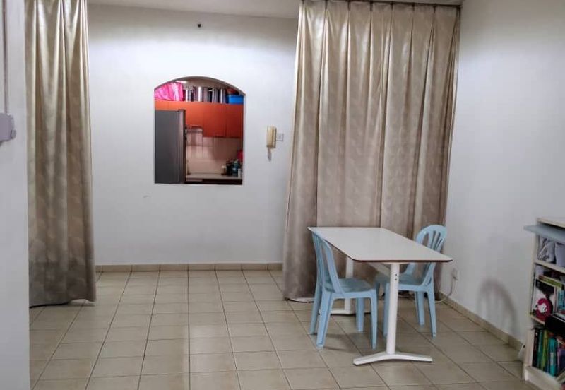 Prima Regency (Savoy Court)