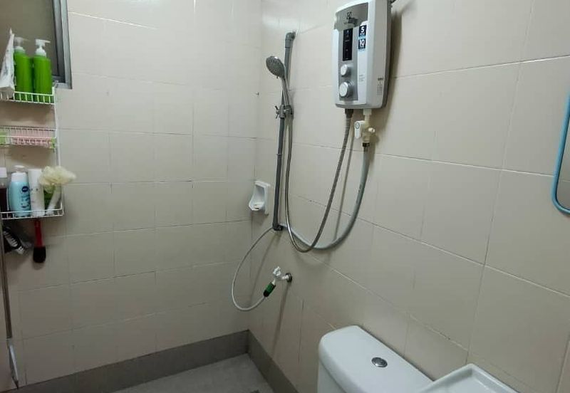 Prima Regency (Savoy Court)