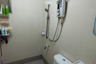 Prima Regency (Savoy Court)