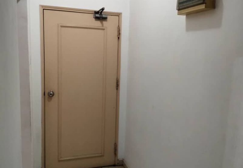 Prima Regency (Savoy Court)