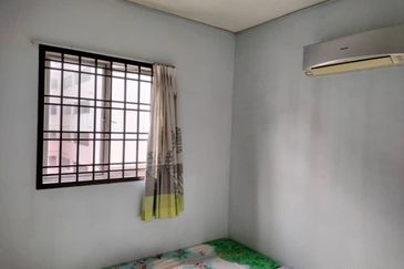 Prima Regency (Savoy Court)