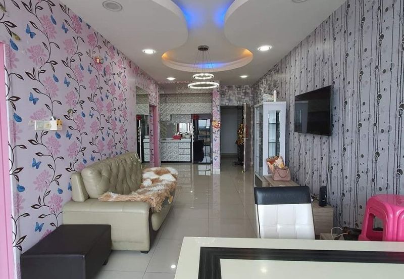 Seri Austin Luxury Apartment