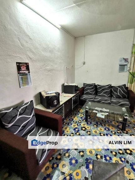 Selesa Jaya/ Low Cost Flat/ 1st Floor/ 2bed 1bath/ Cheapest/ Fullloan, Johor, Skudai