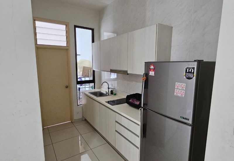 D'Summit Residences @ Kempas Utama