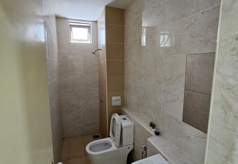 D'Summit Residences @ Kempas Utama