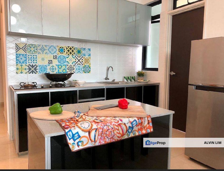 Sky Breeze/ Bukit Indah/ Ciq/ 3bed 3bath/ Good Condition/ Cheapest, Johor, Johor Bahru