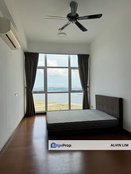 Paragon Residence/ Near Ciq/ 4bed 4bath/ 1647 sqft/ Sea View/ Cheapest, Johor, Johor Bahru
