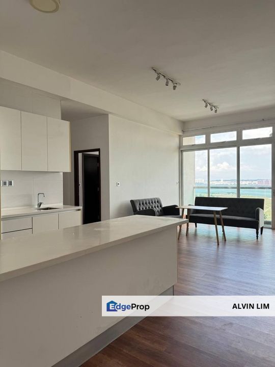 Paragon Residence/ Near Ciq/ 4bed 4bath/ 1647 sqft/ Sea View/ Cheapest, Johor, Johor Bahru