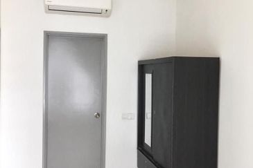 Dedaun Hijau (Greenfield Regency)