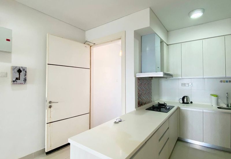 1Medini & Medini Signature