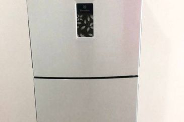 1Medini & Medini Signature