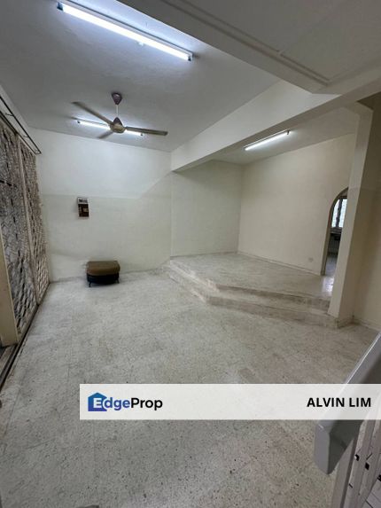 Jalan Permas/ Near Ciq/ 4bed 3bath/ 1650sqft/ Good Condition/ G&G, Johor, Permas Jaya/Senibong