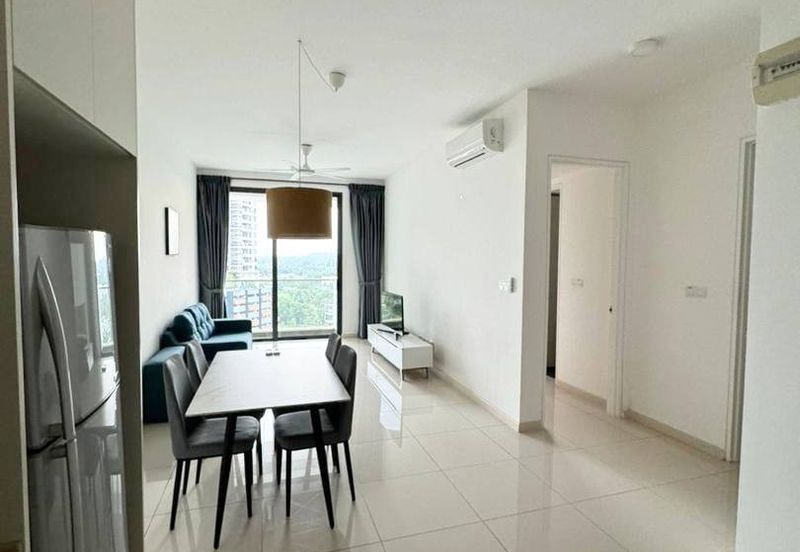 The M @ Medini Macrolink